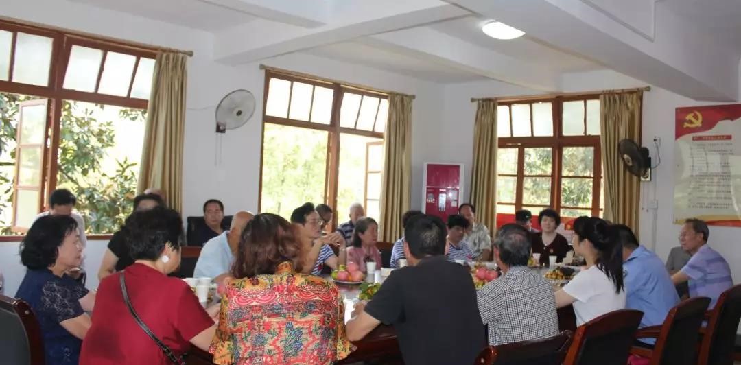 追憶兵團(tuán)歲月，重溫故鄉(xiāng)情緣